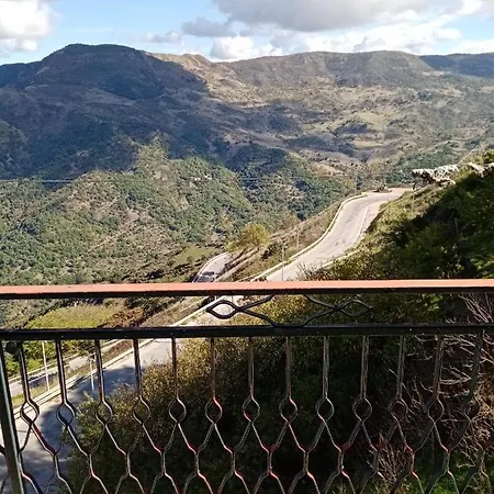 Pensjonat Casa Dei Nonni San Mauro Castelverde